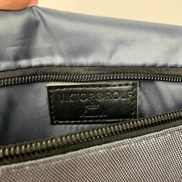 Viktor & Rolf Cosmetics Bag Small Zip Pouch Grey Black Buckle Makeup Travel Case - Picture 8 of 12